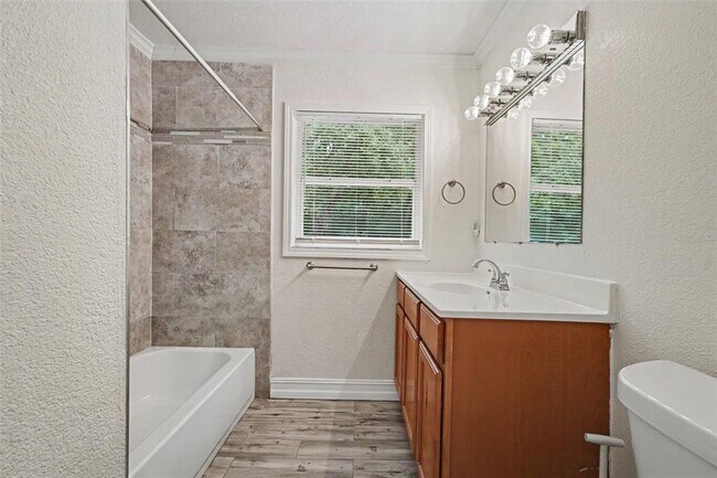 Building Photo - 5328 Lantana St