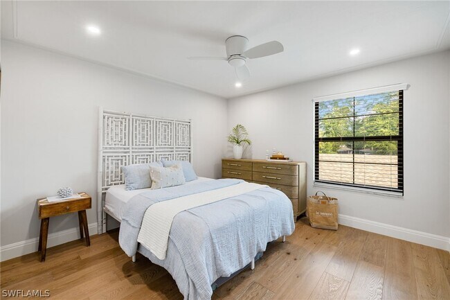 Building Photo - 3135 Riviera Dr