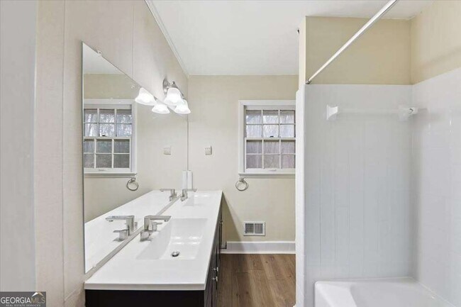 Building Photo - 8435 E Campbellton St