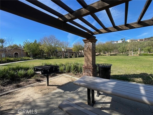 Building Photo - 2652 E Temblor Ranch Dr