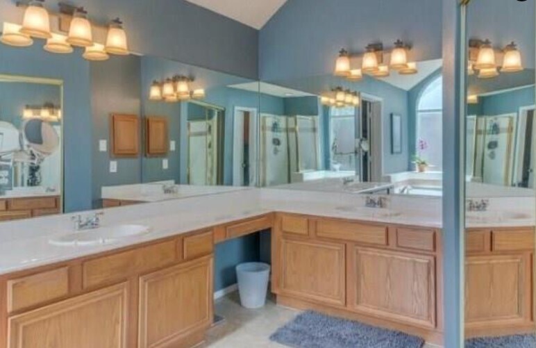 Building Photo - 3018 Blue Jay Ln