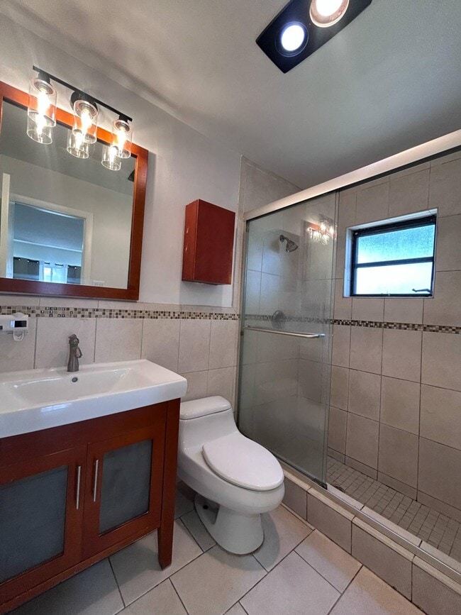 Building Photo - 4029 SW 68th Way