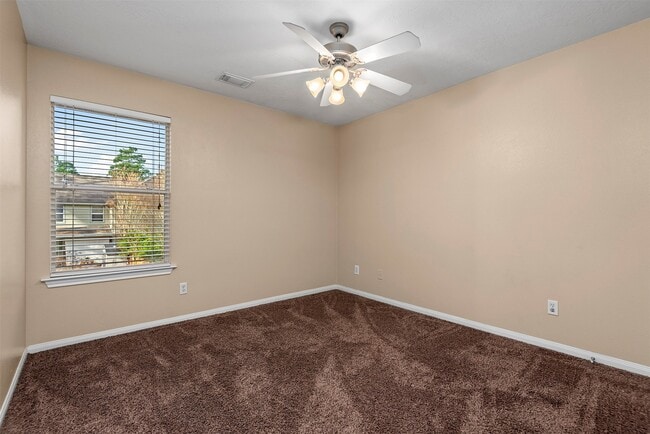 Building Photo - 19 E Twinvale Loop