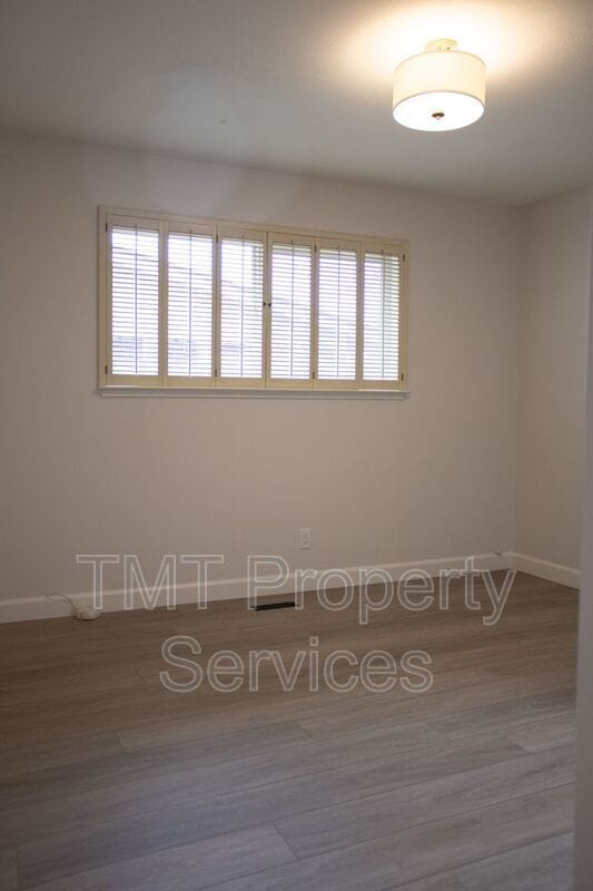 Building Photo - 6940 McQuillan Cir