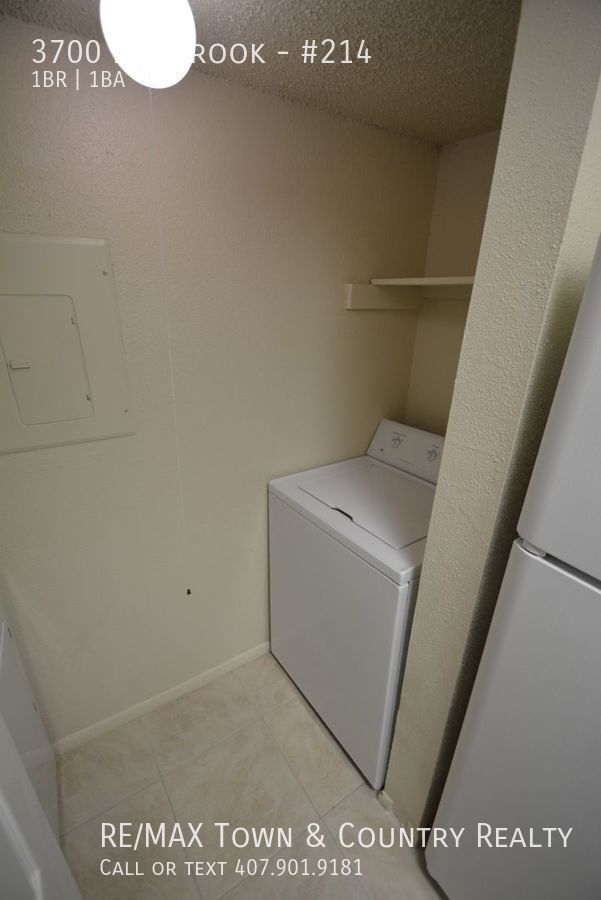 Building Photo - 3700 Idlebrook-#214