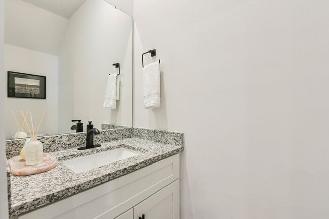 Building Photo - Brand-New Luxury Townhomes in Newton w/ Privacy Fence!