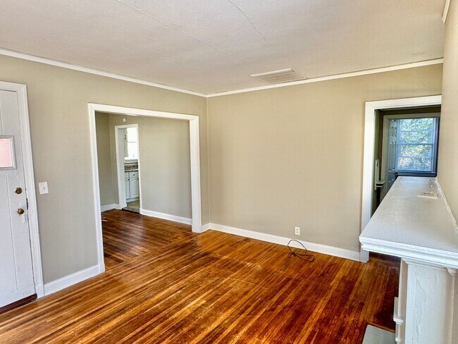 Building Photo - Charming 2-Bedroom Brick Bungalow