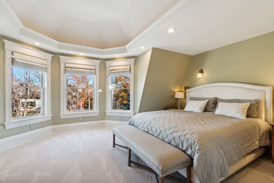 Building Photo - 935 S Pennsylvania St