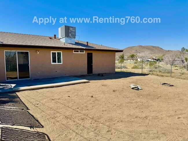 Building Photo - 6455 Linda Lee Dr