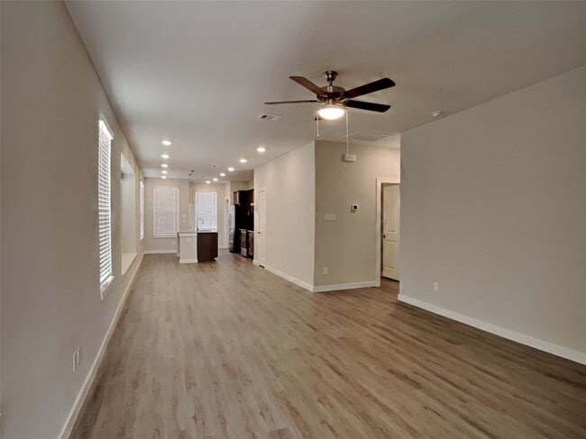 Building Photo - 2411 Foster Hl Rd