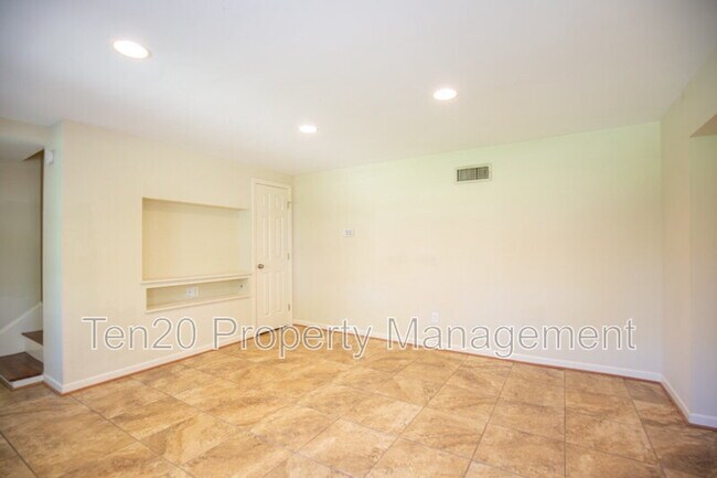 Building Photo - 1514 Hilton Ave