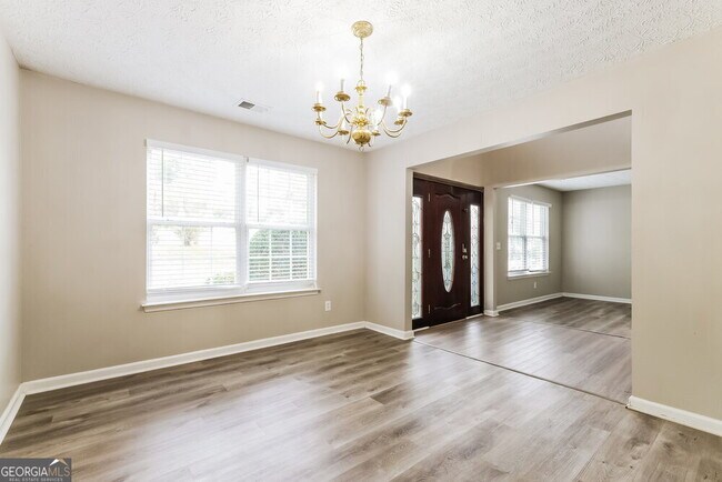 Building Photo - 978 Crestworth Crossing