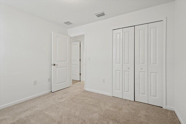 Building Photo - 1338 Colebrook Cir SW