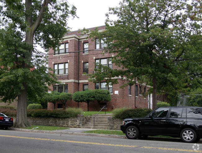 5330 Colorado Ave NW - 5330 Colorado Ave NW Apartments