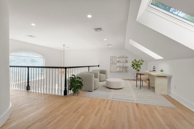 Building Photo - 576 Grove St