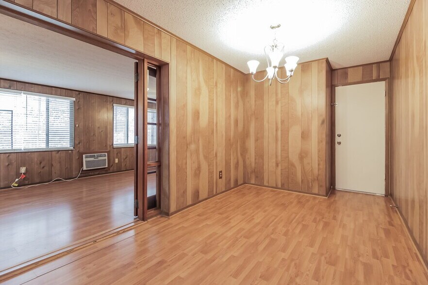 Building Photo - 123 Hidalgo Ave