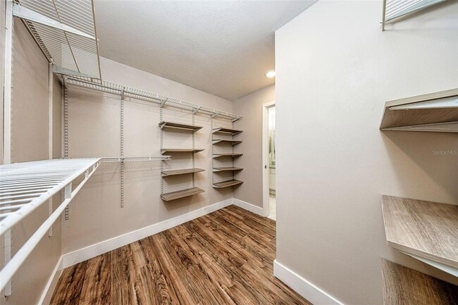 Building Photo - 308 Alba Ln