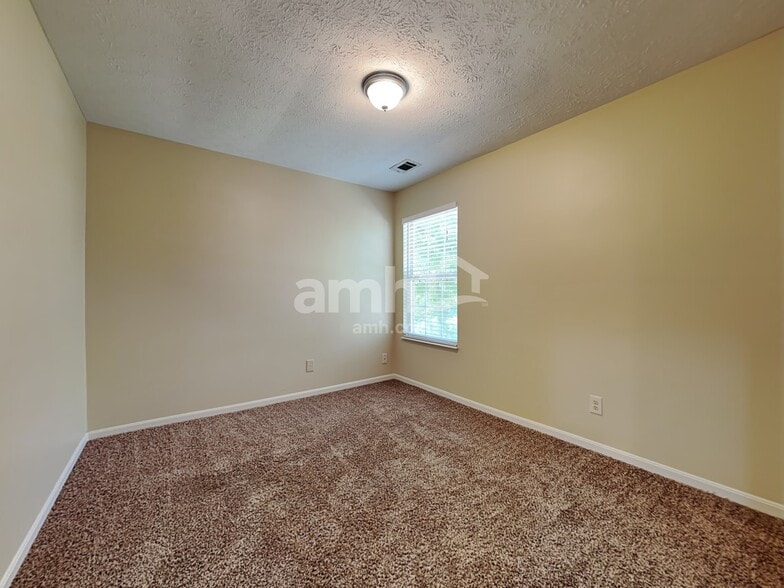 Building Photo - 532 Sugar Maple Ct