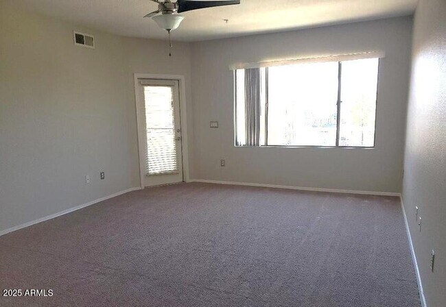 Building Photo - 18416 N Cave Creek Rd