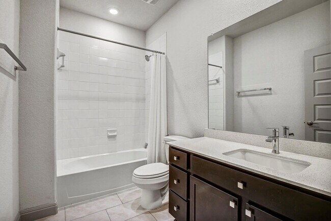Building Photo - 18012 Stefano Dr