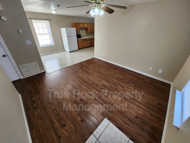 Building Photo - 218 E 14th St