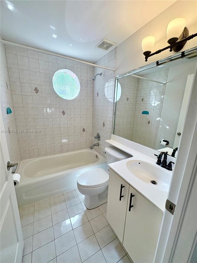 Building Photo - 10190 SW 88th St