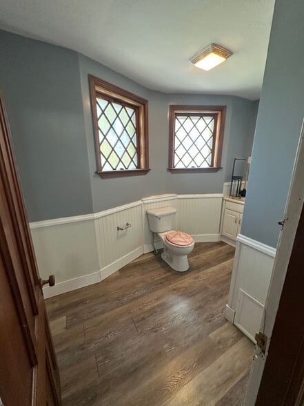 Building Photo - 136 North St