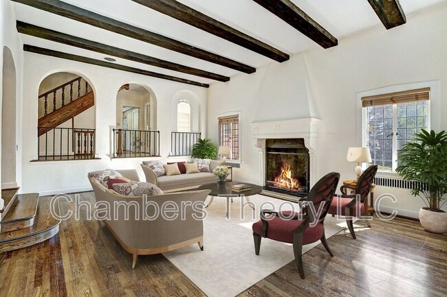 Building Photo - 2701 32nd St NW