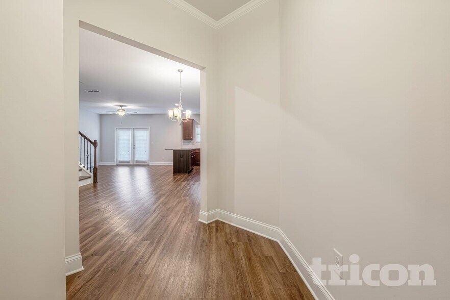 Building Photo - 329 Trickum Hill Dr