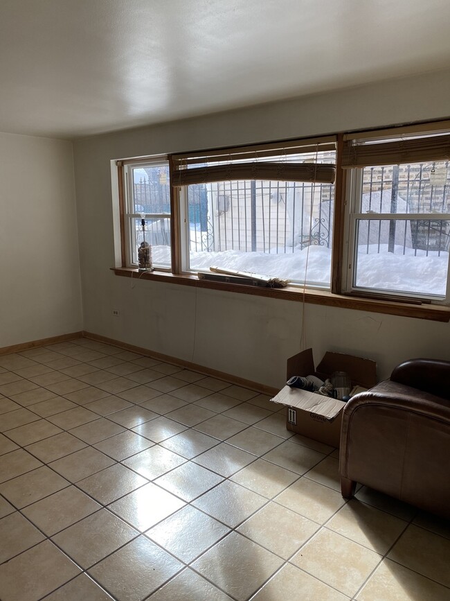 Building Photo - 2611 W Logan Blvd