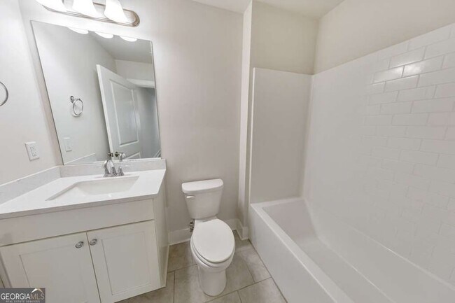 Building Photo - 413 Bishop Ln