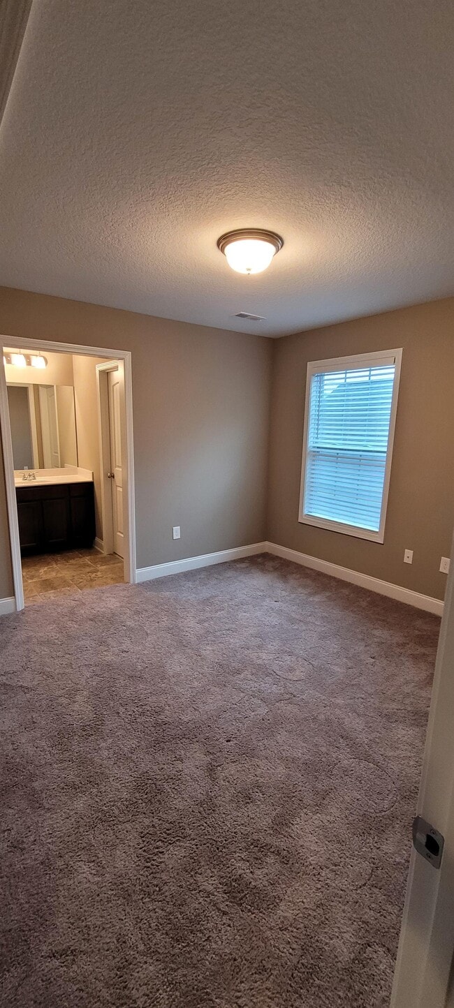 Building Photo - 103 W Rarity Ridge Pkwy