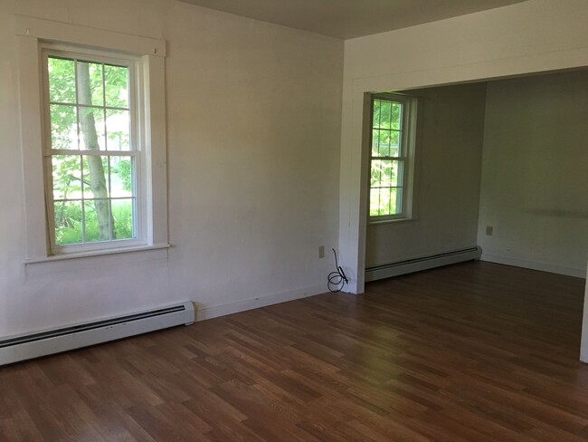 Building Photo - Single Family Home