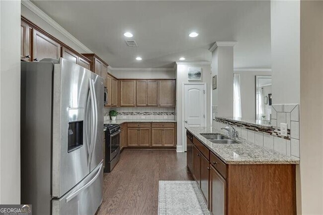 Building Photo - 6896 Big Sky Dr