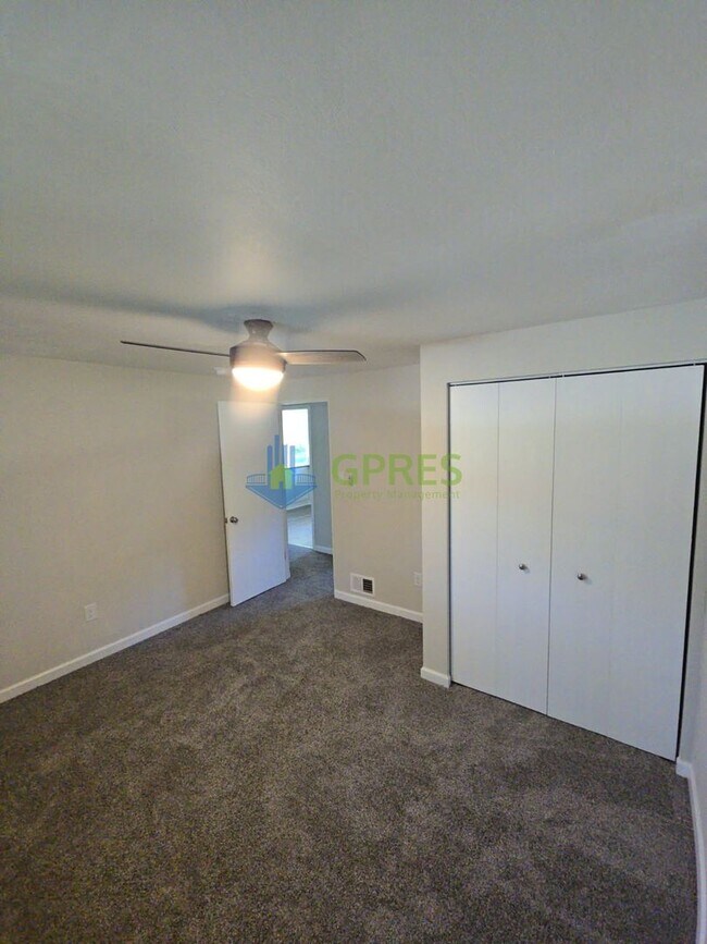 Building Photo - Newly remodeled 4-bedroom, 3-bath home in Pittsburgh