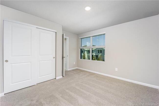 Building Photo - 407 Salisbury Cir