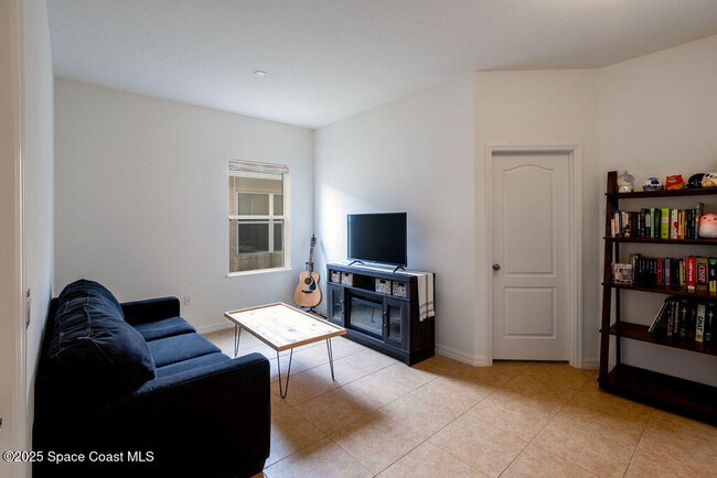 Building Photo - 3995 Aria Dr