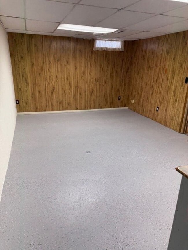 Building Photo - 2 BED - 1.5 BATH CANTON CONDO -----NORTHWIND