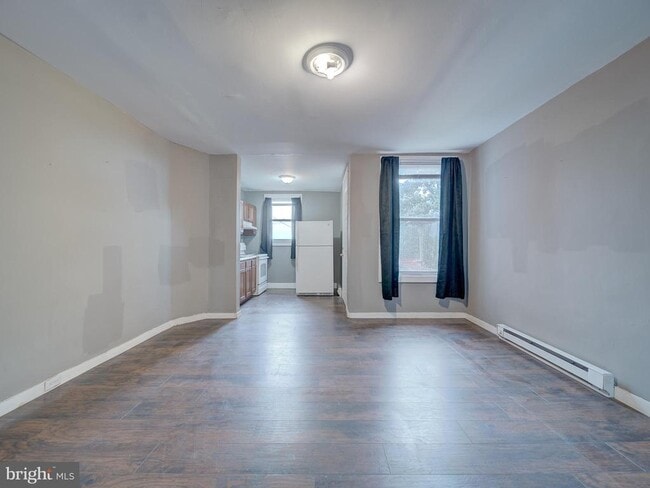 Building Photo - 2047 Griffis Ave