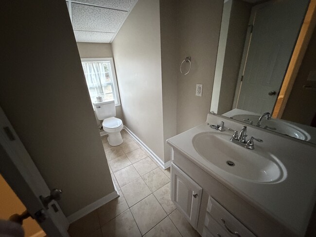 Building Photo - 721 Rockingham Rd