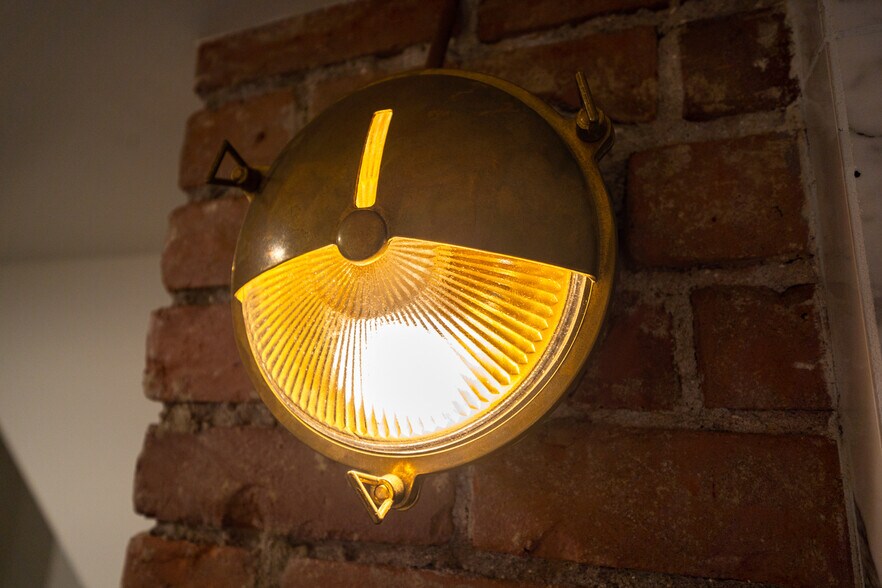 1st floor bath light - 1258 Essex St