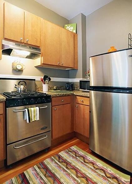 Stainless Steel Appliances - 1155 Leavenworth St