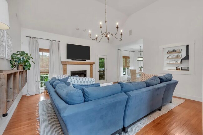 Building Photo - 2779 Landcashire Ct