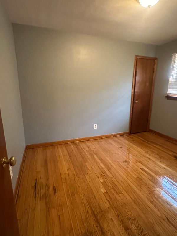 Building Photo - 9705 Winkler Dr