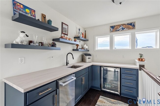 Building Photo - 5271 Old Main St