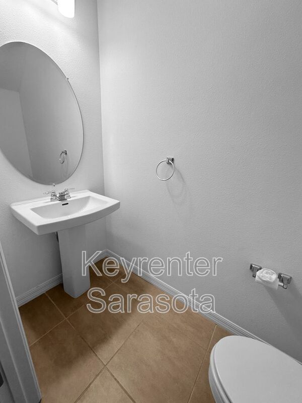 Building Photo - 8717 Winter Breeze Wy