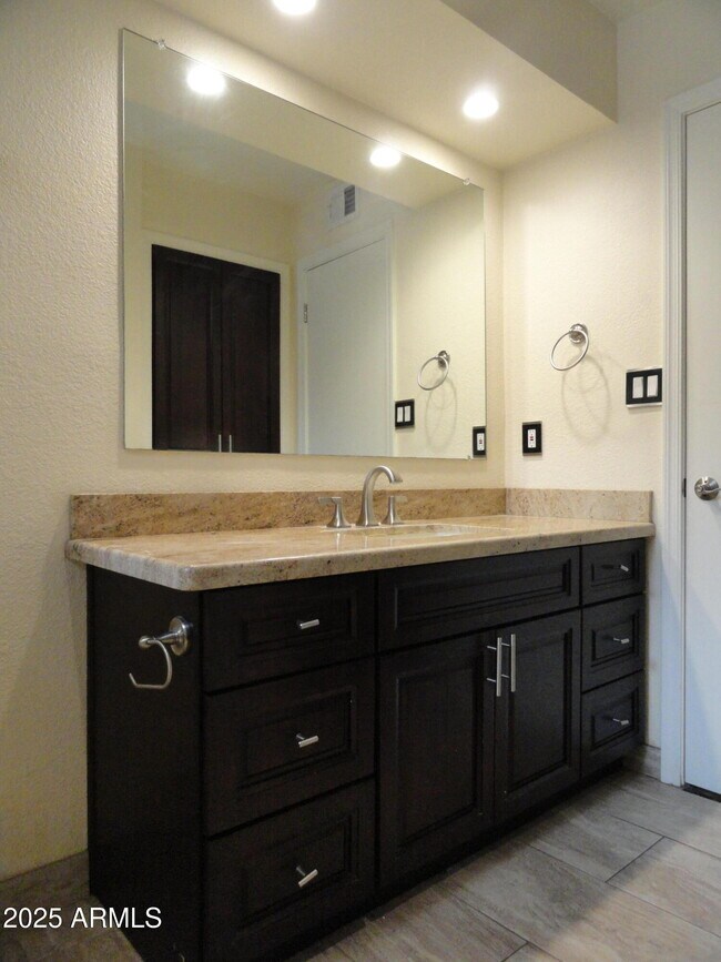 Building Photo - 2639 N 68th St