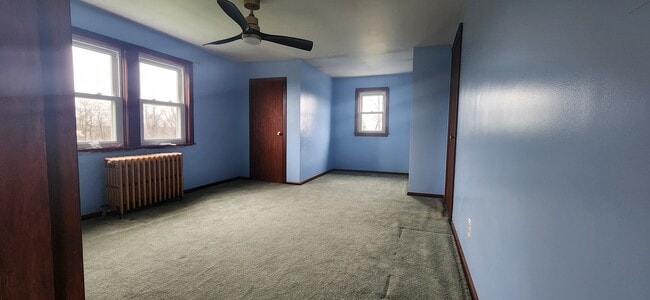 Building Photo - 1142 Fells Church Rd