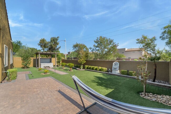 Building Photo - Single Story with a  Covered Spa, Cover Pa...