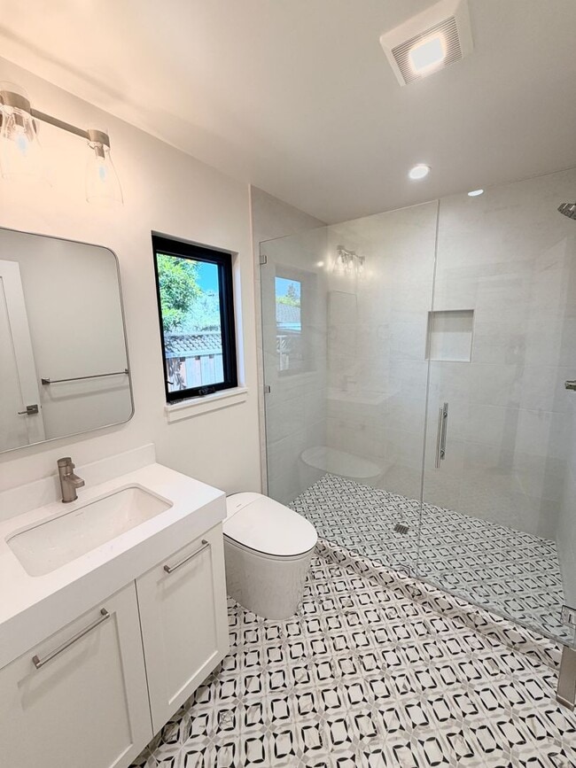 Building Photo - This premier 4-bed, 3-bath estate spans 2,565 sq. ft. on a 10,253 sq. ft. lot in North Los Altos.